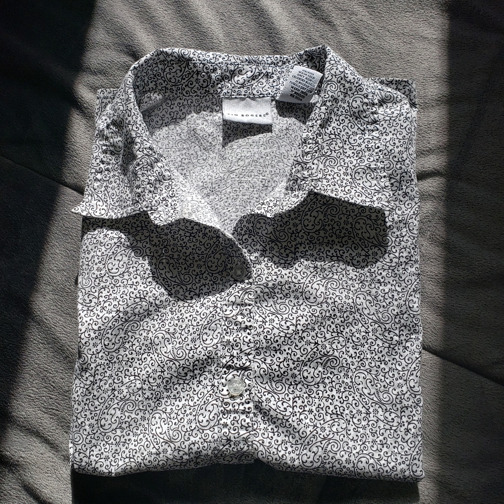 Sleeveless button down.